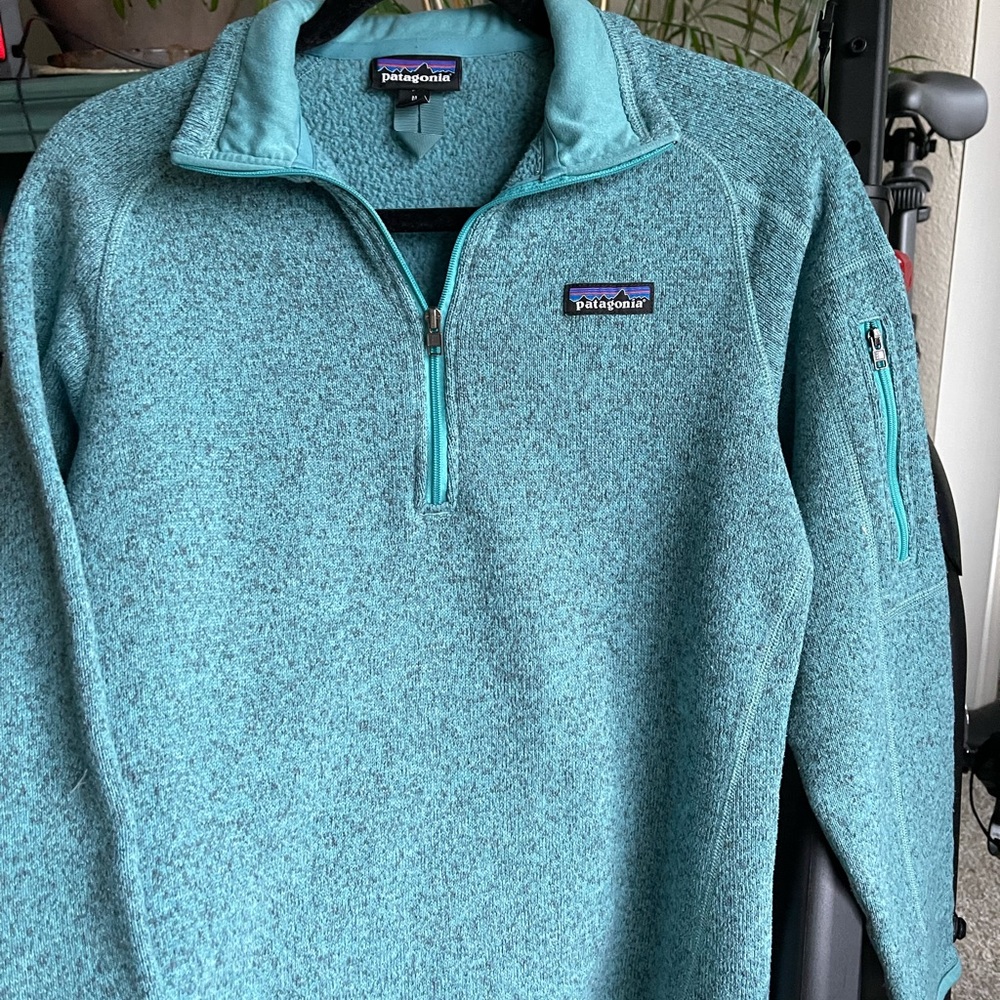 Patagonia quarter zip sweater